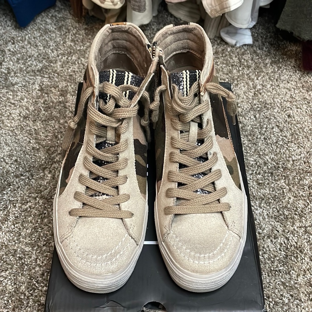 Shu Shop Hi-Star Sneaker - Camo, Size 8